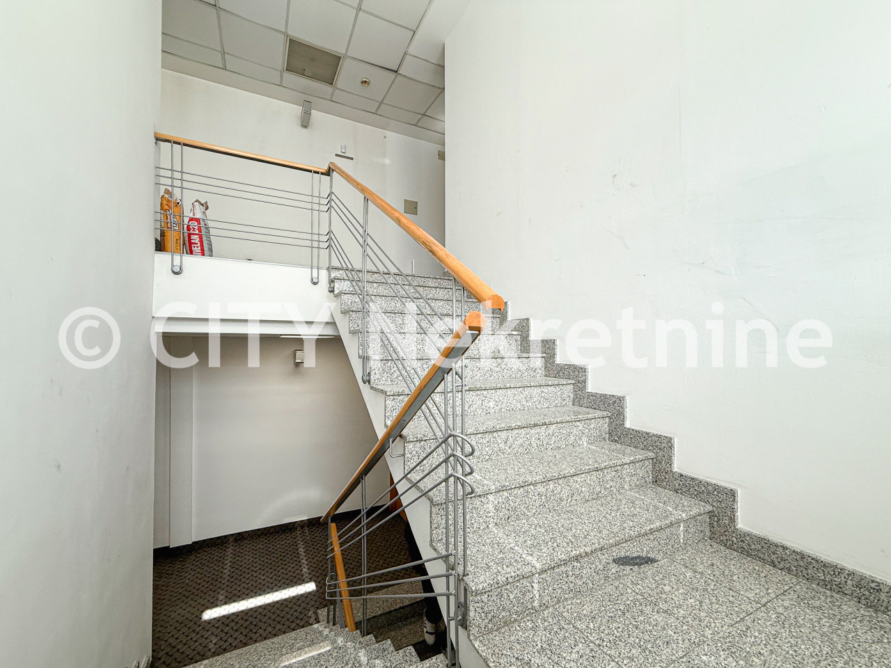 Poslovni prostor - Hadžići - Binježevo - Boce - 300 m2 20