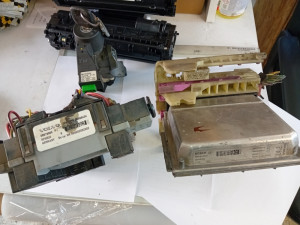 ECU + CEM + brava + ključ Volvo 2.4 D5 S60 V70 S80 XC70 XC90