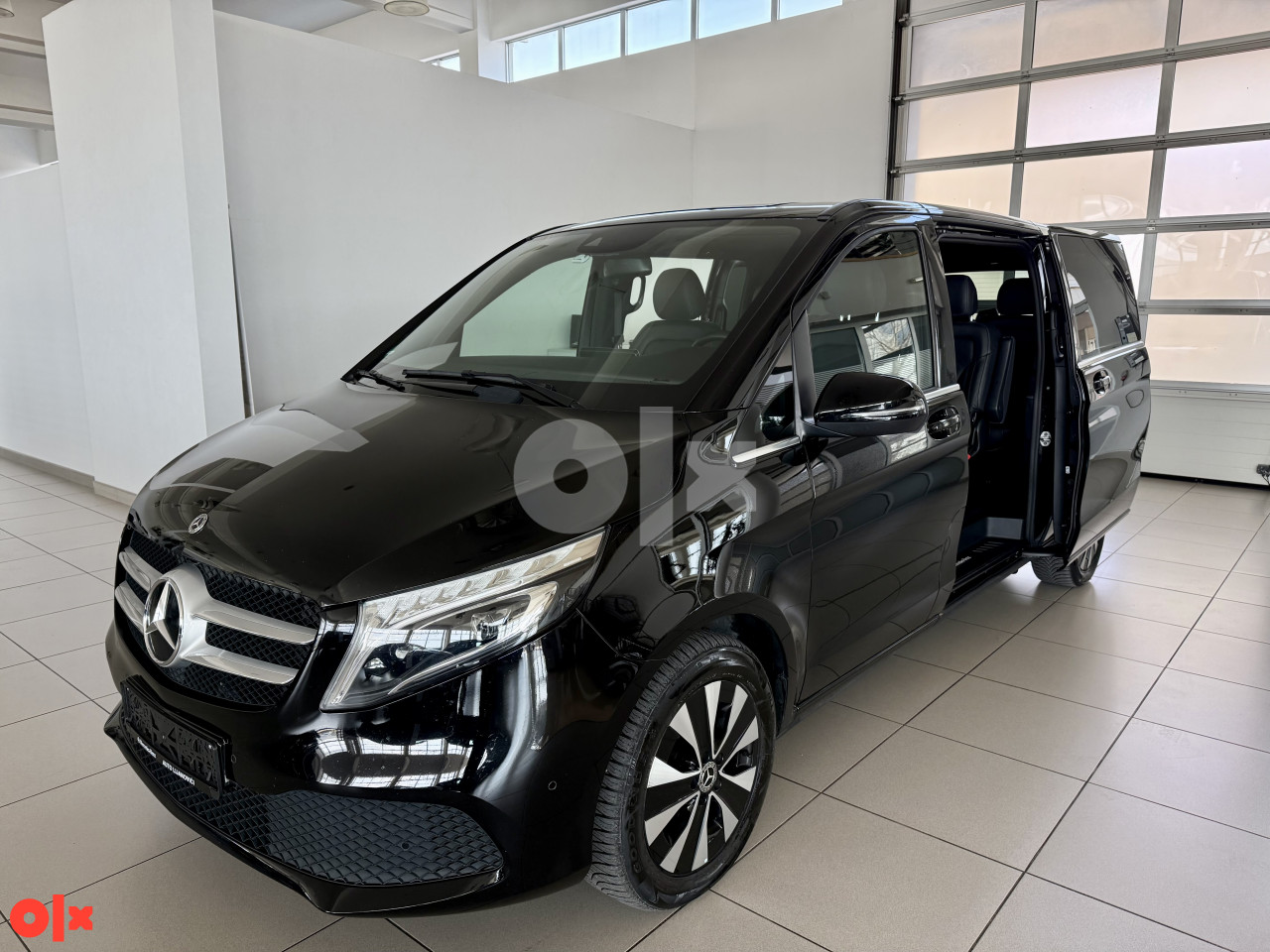 MERCEDES V300 4 MATIC LONG TOP STANJE