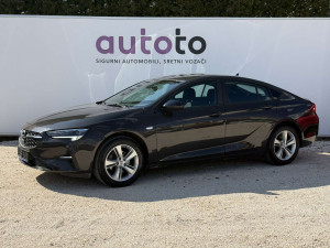 Opel Insignia 2021