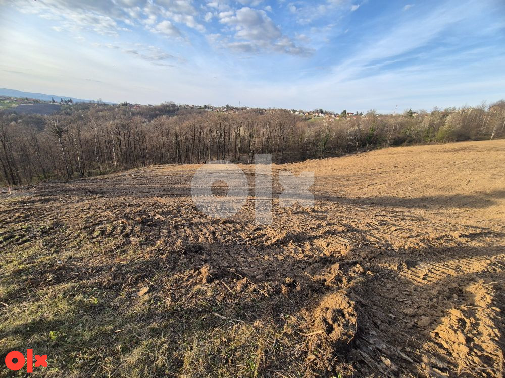 Placevi: 864m2 - 1540m2 -Gornja Česma/Krčmarice 7