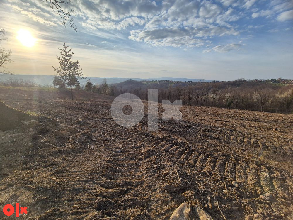 Placevi: 864m2 - 1540m2 -Gornja Česma/Krčmarice 13