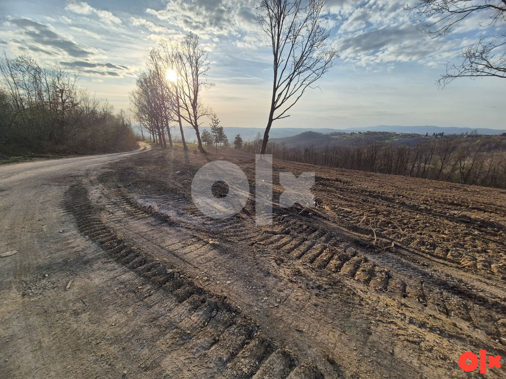 Placevi: 864m2 - 1540m2 -Gornja Česma/Krčmarice 14