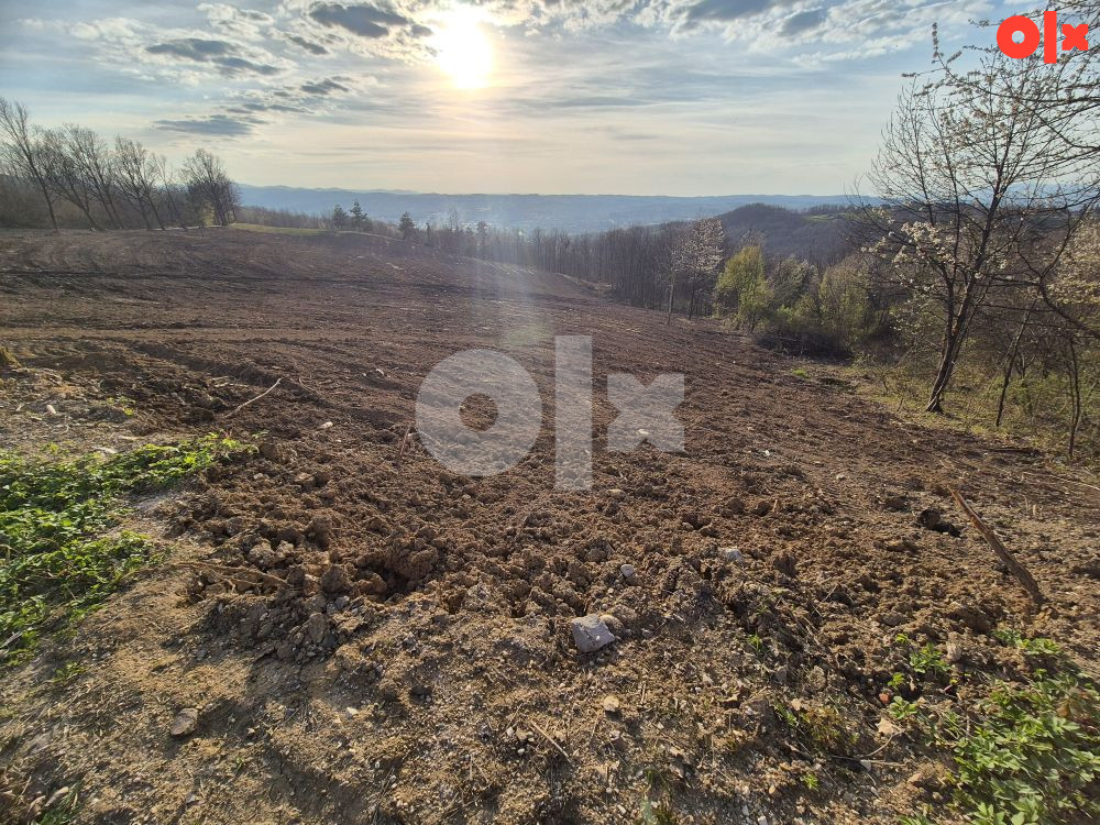 Placevi: 864m2 - 1540m2 -Gornja Česma/Krčmarice 18