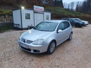 Volkswagen Golf 5 1.9tdi 77kw 2006 registrovan do 13.03.2027