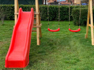 CRVENI TOBOGAN 2.2 Metara TOBOGAN ZA DJECU