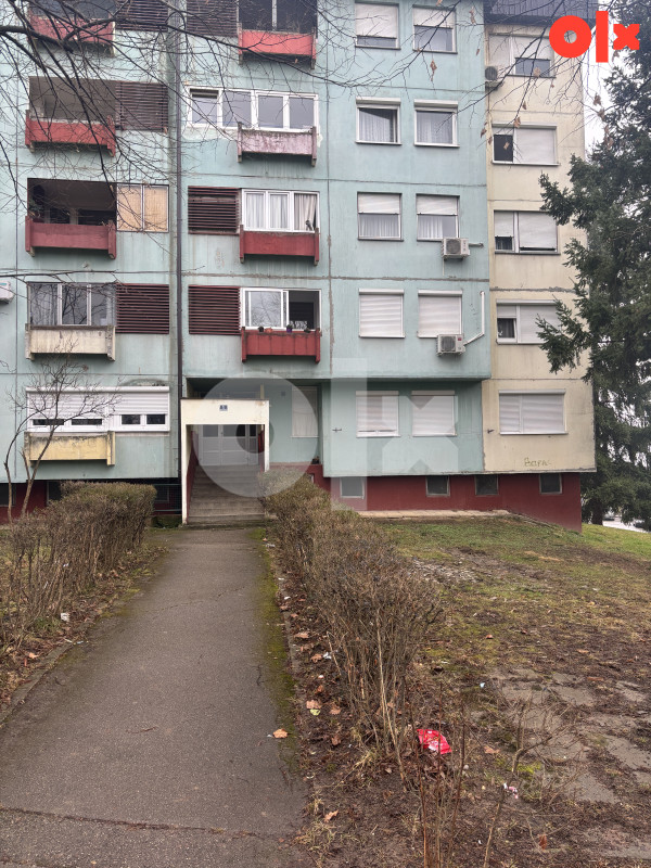 Komforan porodični stan 73m2 Rajka Bosnica, Starčevica 3