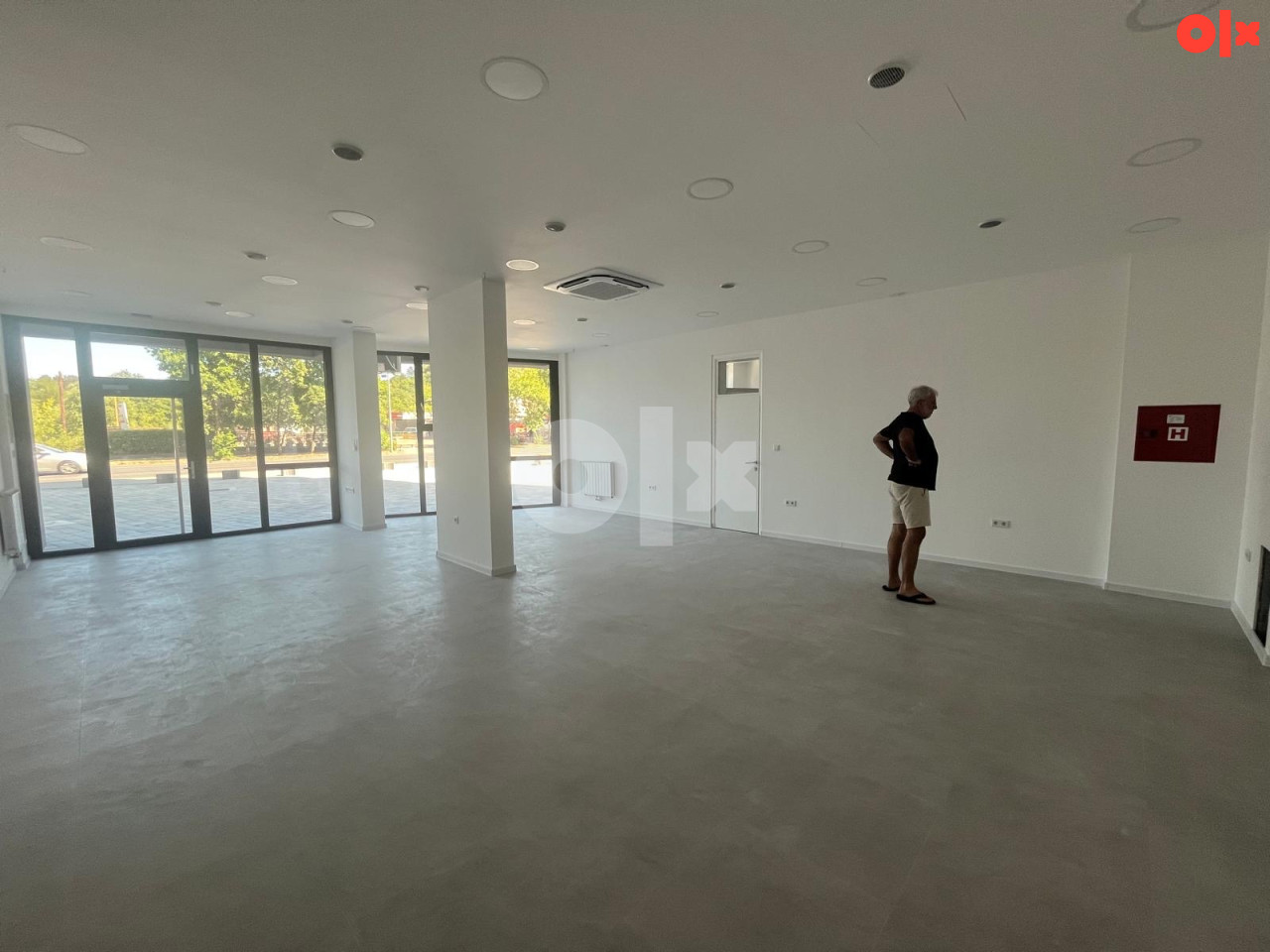 Poslovni prostor Tuzla(81m2), uređen! 3