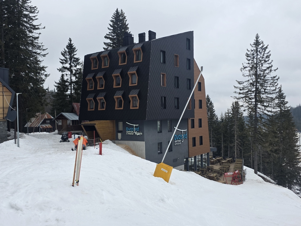 Prodaja apartman Jahorina dvosoban na stazi