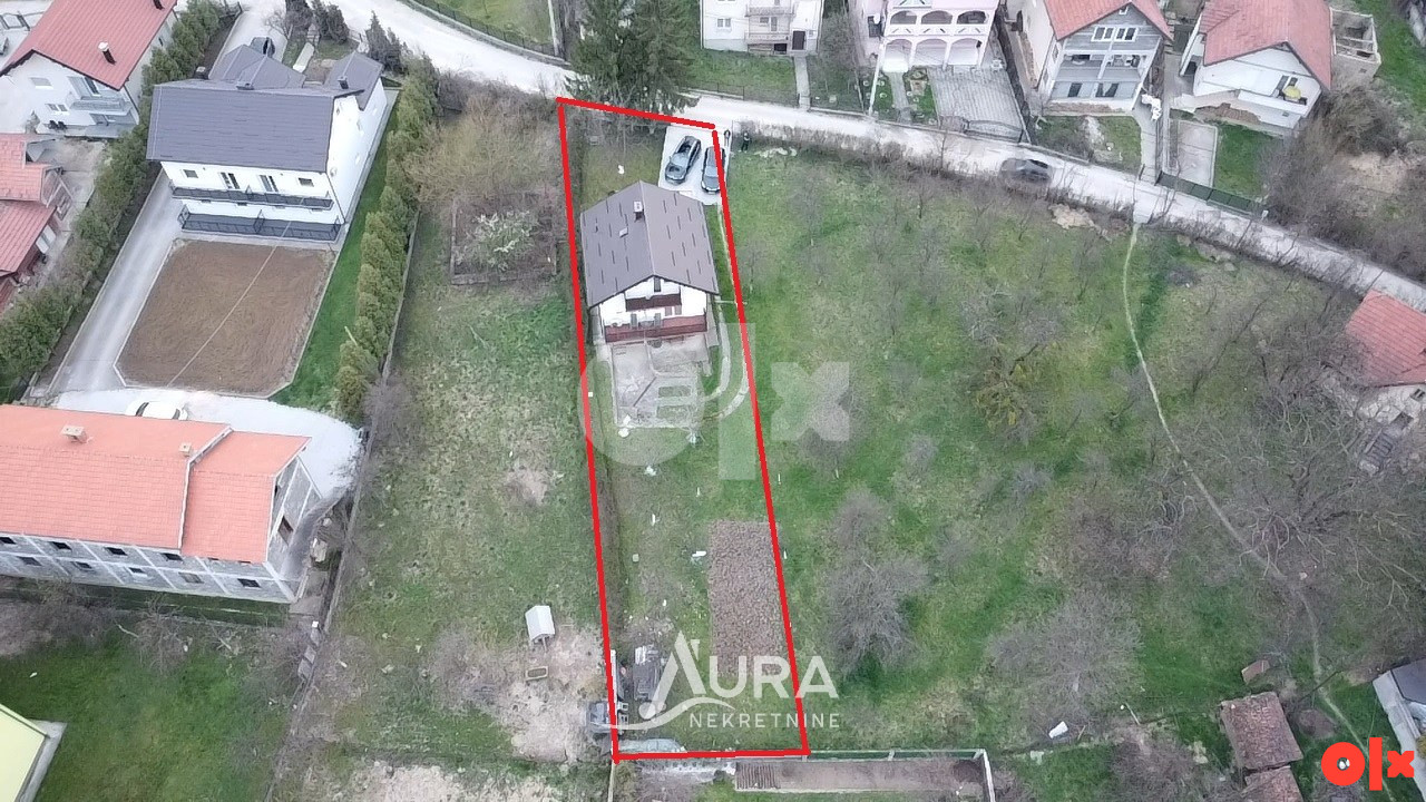 AURA/ Kuća na prostranom placu / Ilidža 2