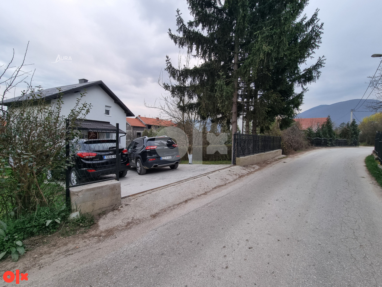 AURA/ Kuća na prostranom placu / Ilidža 3