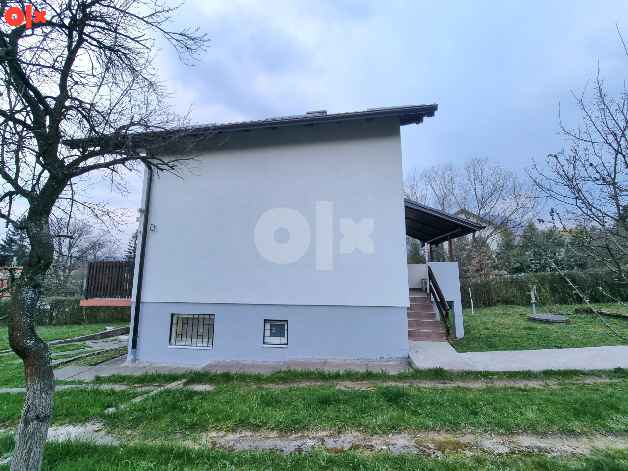 AURA/ Kuća na prostranom placu / Ilidža 6