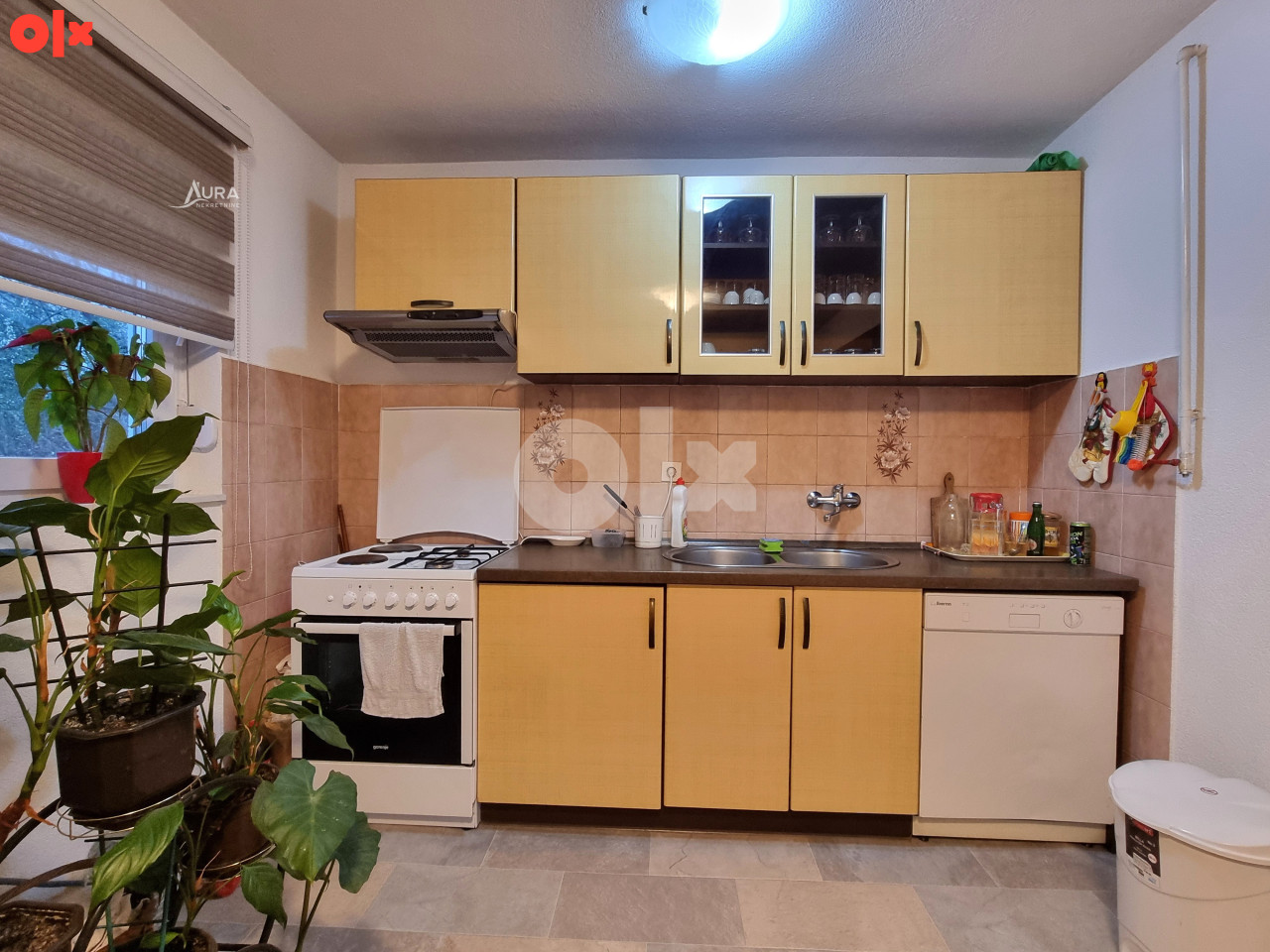 AURA/ Kuća na prostranom placu / Ilidža 12