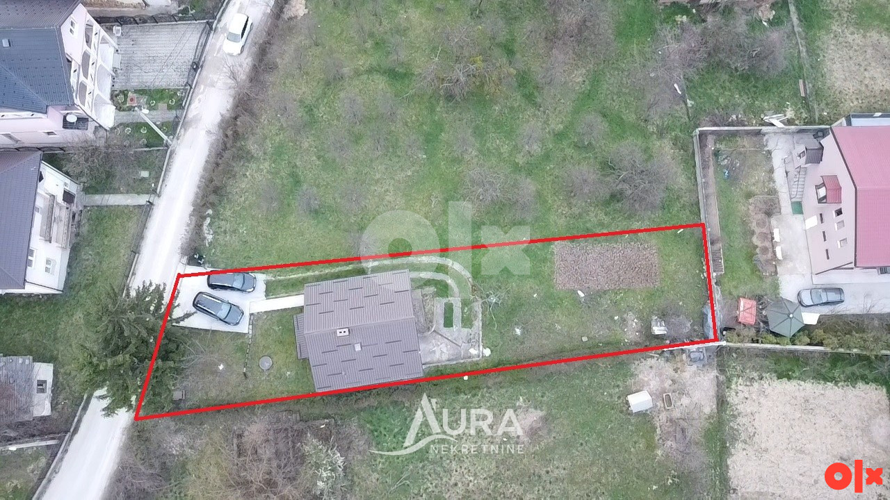 AURA/ Kuća na prostranom placu / Ilidža 21