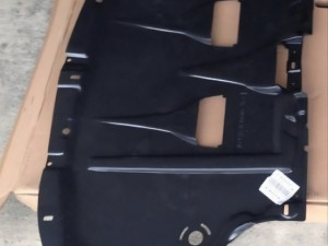 Zaštita plastika motora VW passat pasat