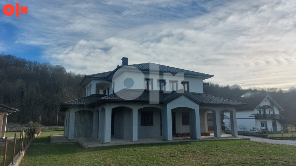 Prodaje se kuca u Donjim Rakanima