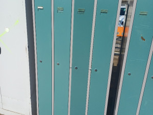 METALNI GARDEROBNI ORMAR