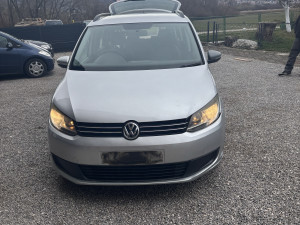 VW Touran 1,6 tdi 7 sjedista 2010 g dijelovi ocarinjen