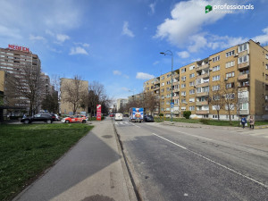 Renoviran stan Čengić Vila Novo Sarajevo 53 m2