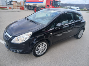OPEL CORSA 1.2 BENZIN 2009 g.p 59kw REGISTROVANA