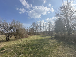 Zemljište 850 m2 Gornji Podgradci(pored potoka)