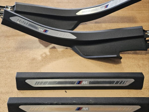 BMW X5 G05 Lajsne M Pragova Dijelovi pragovi ostecena