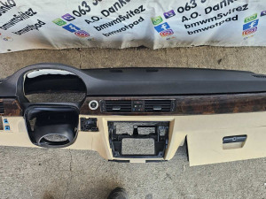 BMW 3 E90 bež tabla i konzola nema navigaciju S T54
