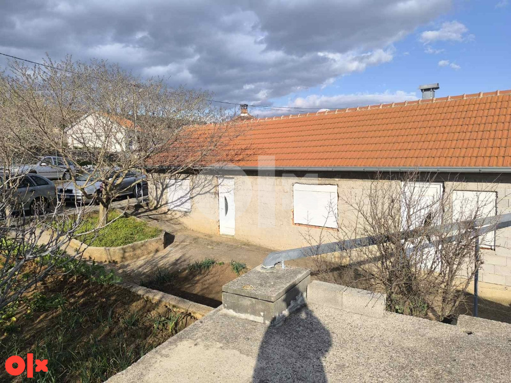 Kuća u blizini mostara (selo kozice)
