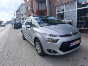 Citroen C4 Picasso 2015g benzin 38335 kilometara
