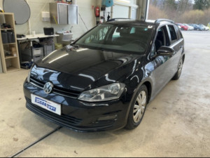 VW Golf VII 1.6 TDI-Trendline-BlueMotion-Tech-2015g-UVOZ-