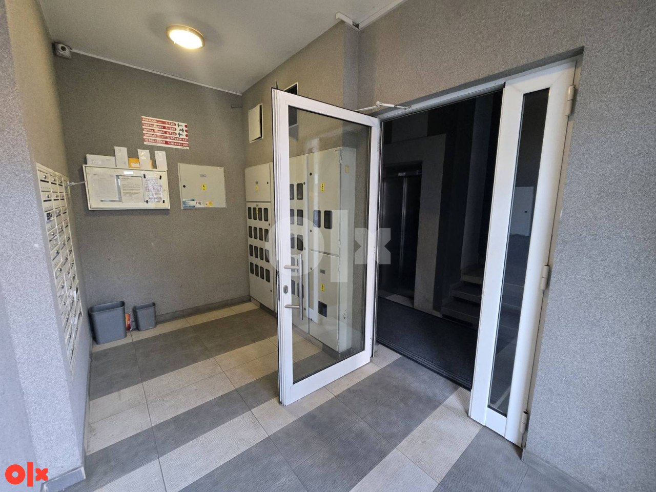 STROGI CENTAR prelijep namješten stan 44m2 Banja Luka ZAKUP 3