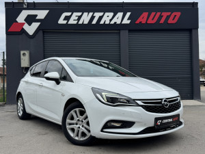 Opel Astra K 1.6 CDTI 2016 godina