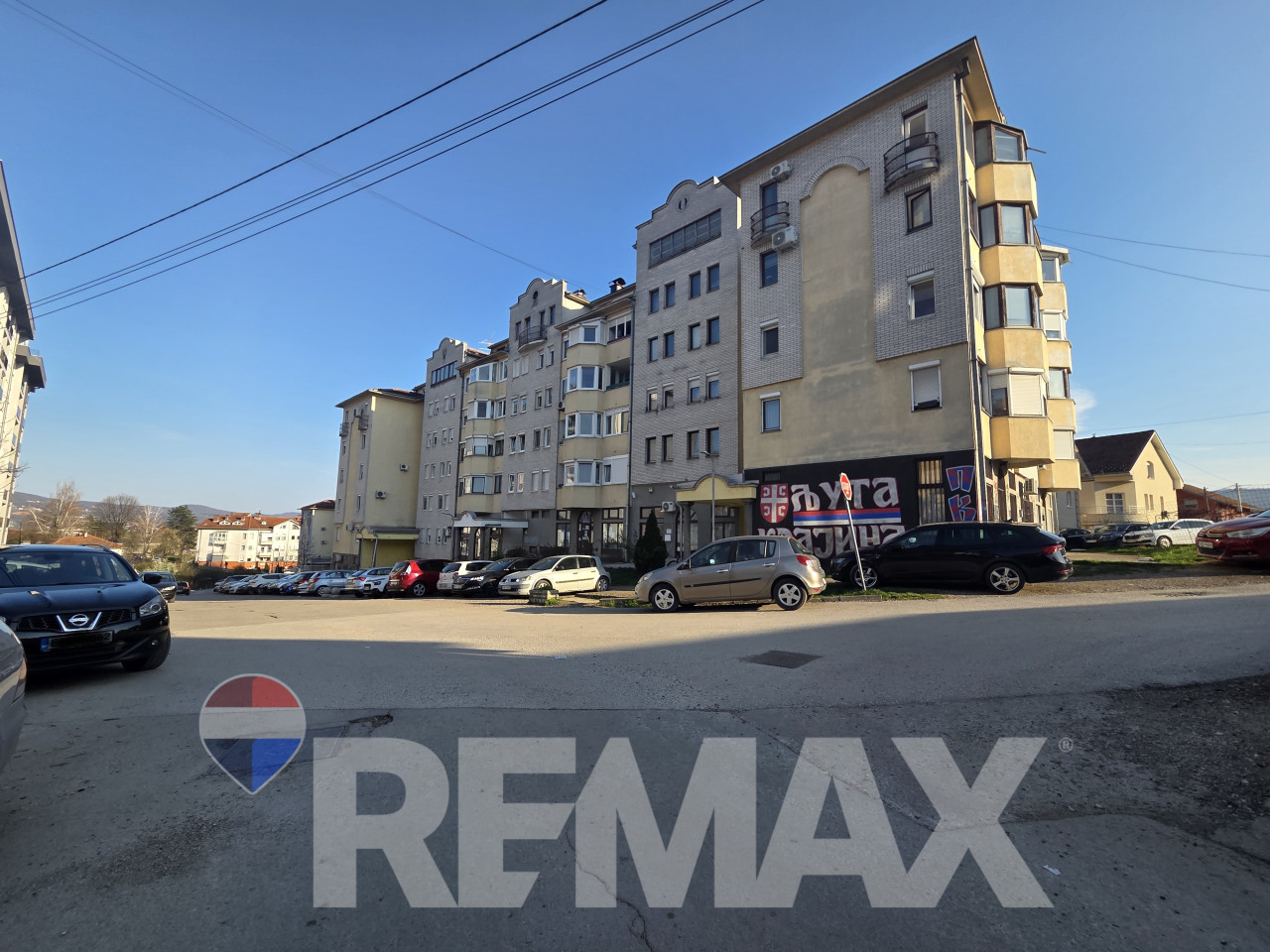 Odličan trosoban stan u Romanijskoj ulici, 73m2, ostava 4m2 18