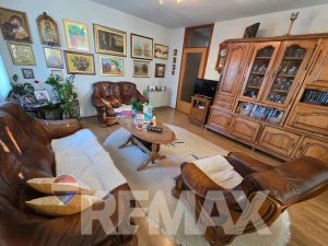 Odličan trosoban stan u Romanijskoj ulici, 73m2, ostava 4m2