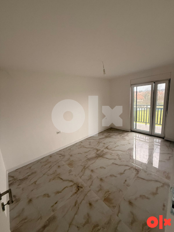 Novo trosobam stan 58m2 Stanovi i apartmani Živinice 3