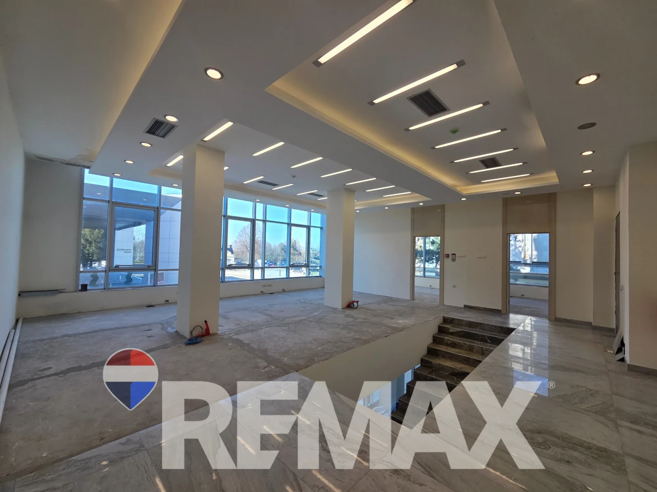 Višenamjenski prostor Gradiška,290m2,strogi centar,top vidljivost 7