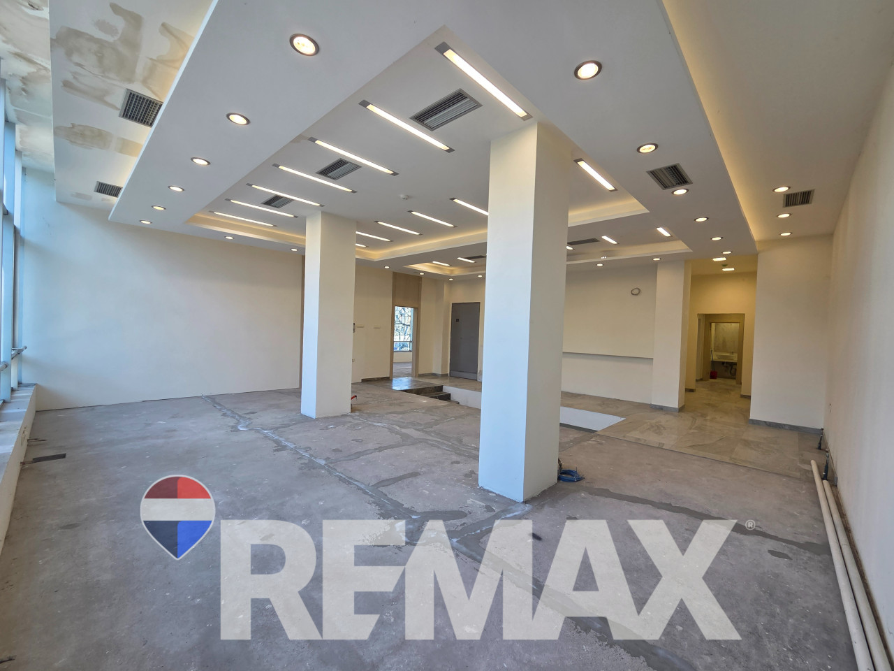 Poslovni prostor 290m2, Gradiška, vrhunska lokacija 9