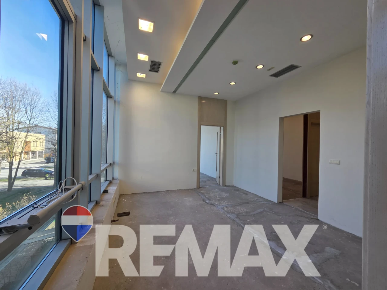 Poslovni prostor 290m2, Gradiška, vrhunska lokacija 17