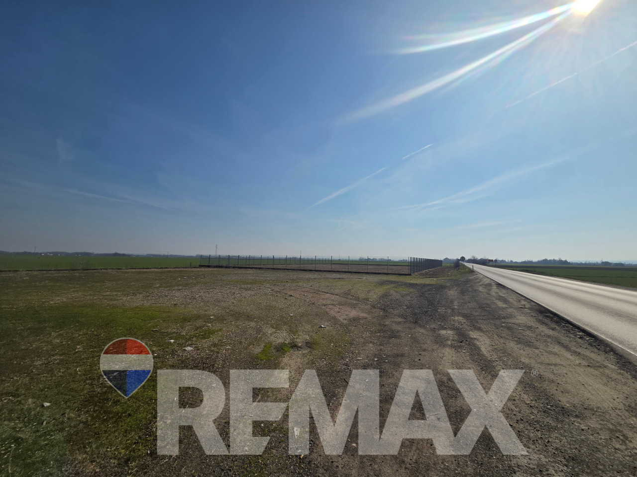 Plac za najam uz magistralni put,2360m2,N.Topola/Dušanovo 4