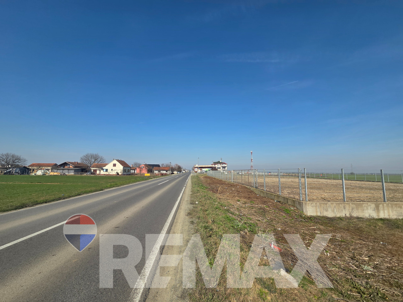 Plac za najam uz magistralni put,2360m2,N.Topola/Dušanovo 5