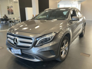 MB GLA 200 CDI-Automatik-4-Matic-Sport-Pano-Led-2016g-UVOZ-
