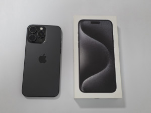 IPHONE 15 PRO MAX 256GB 89% BH Bez tragova koristenja Garancija