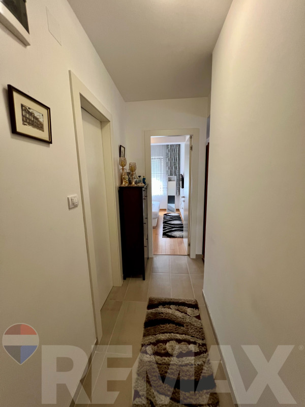 Moderan trosoban stan u podnožju Starčevice | 58 m2 | Najam 15