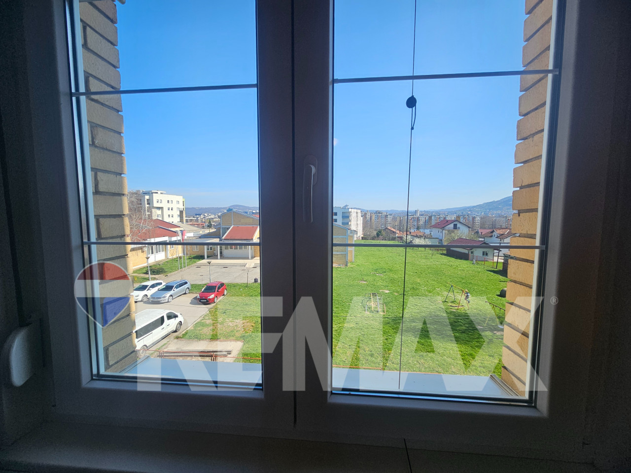Odličan 4-soban stan 92m2/naselje Sunca 14