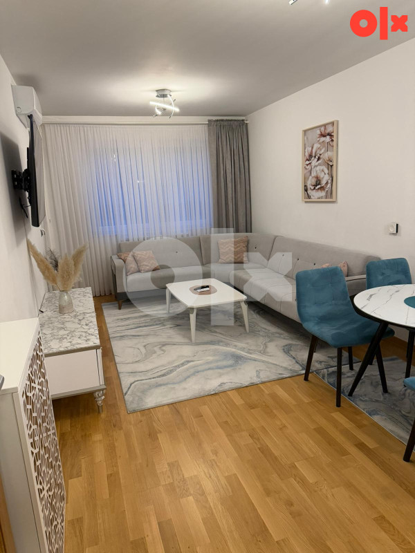 BULEVAR, stan 51m2, namješten, na duži vremenski period