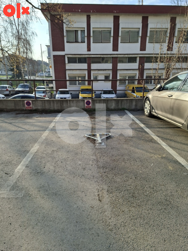 Parking mjesto - Centar Srebrenik