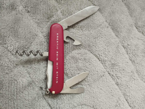 VICTORINOX NOZ