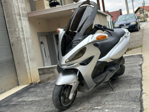 Malaguti Madison 150 ccm 2000. godine skuter vespa