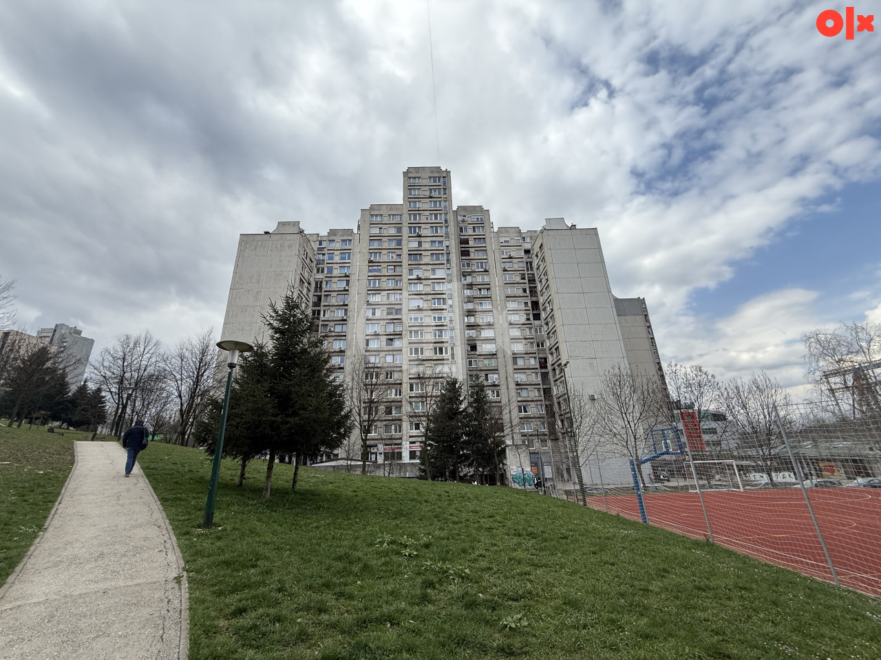 Namješten trosoban stan Alipašino Polje Sarajevo 72 m2 2