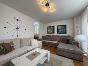 Namješten trosoban stan Alipašino Polje Sarajevo 72 m2